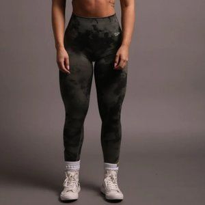SHE BIG WOLF "EVERSON SEAMLESS" LEGGINGS IN CACTUS MARBLE